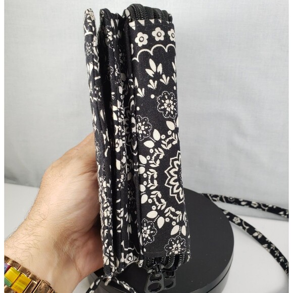 Vera Bradley All in One Crossbody Bag Black Bandana Medallion - Picture 12 of 16